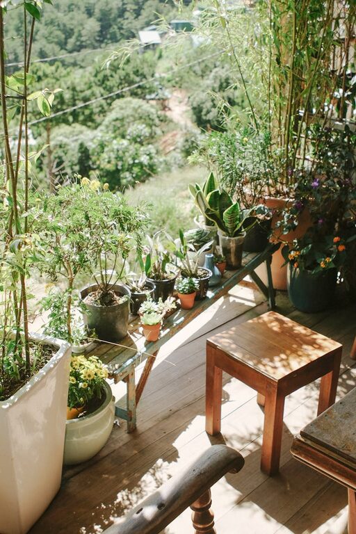 How to Make a Small Balcony Feel Cozy: Tips and Ideas